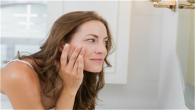 WHY SERUMS NEED TO BE PART OF YOUR DAILY ROUTINE WHY SERUMS NEED TO BE PART OF YOUR DAILY ROUTINE